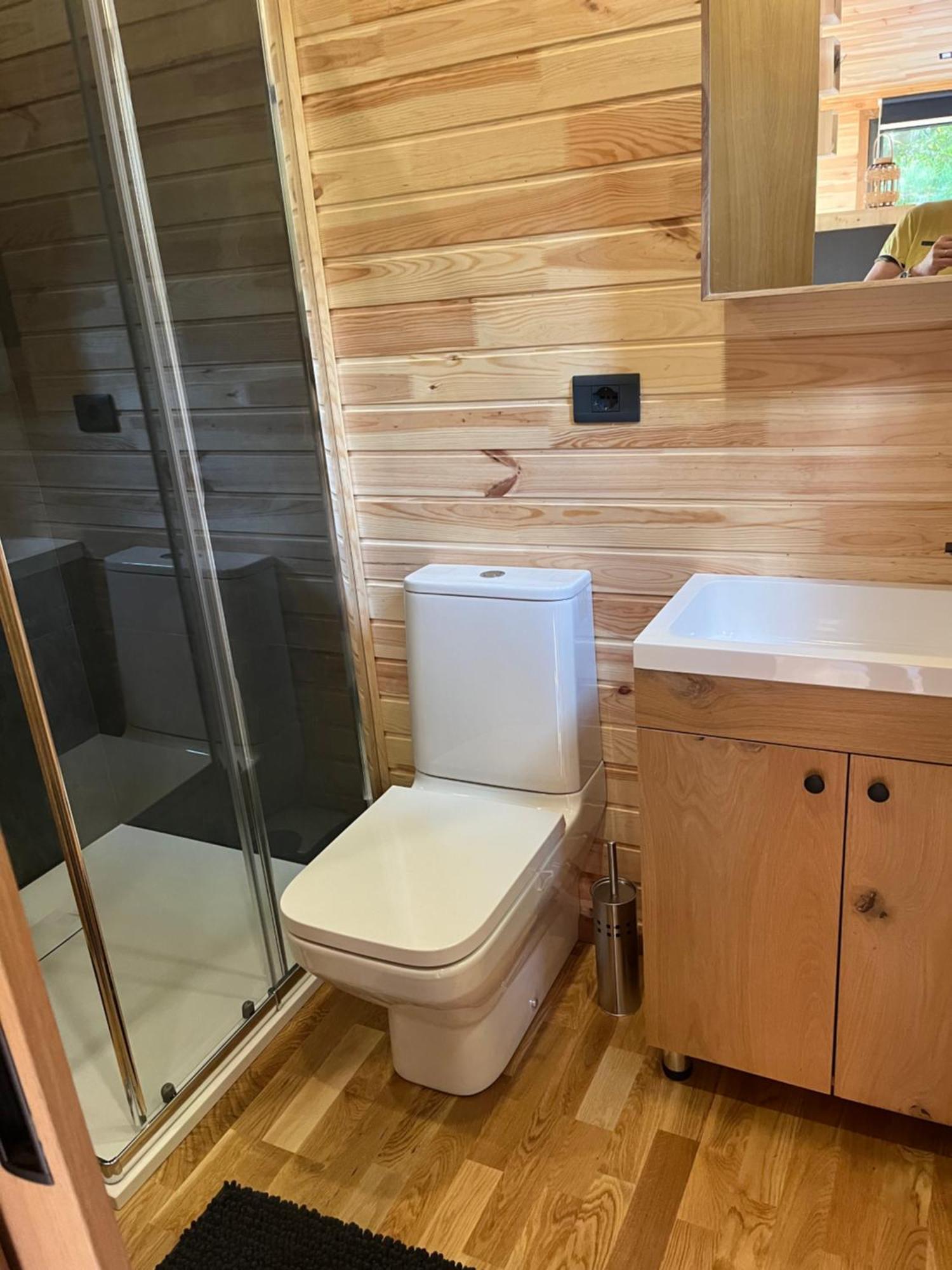 Tiny House Independante Tout Confort Et Tout Equipee Calme Et Intimee Assuree Morhange Exterior photo